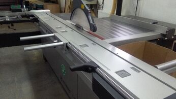 Altendorf F45 ELMO DRIVE s vakuovým stolem, PQS a laserovým ukazatelem řezu