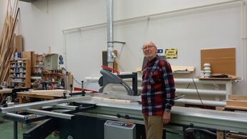 Východočeské divadlo v Pardubicích a Altendorf WA8 TE