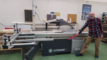 Východočeské divadlo v Pardubicích a Altendorf WA8 TE